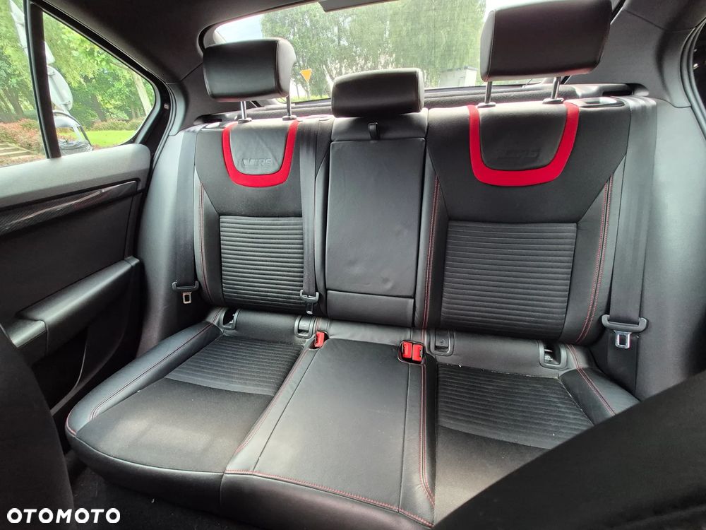 Skoda Octavia 2.0 TSI RS - 10