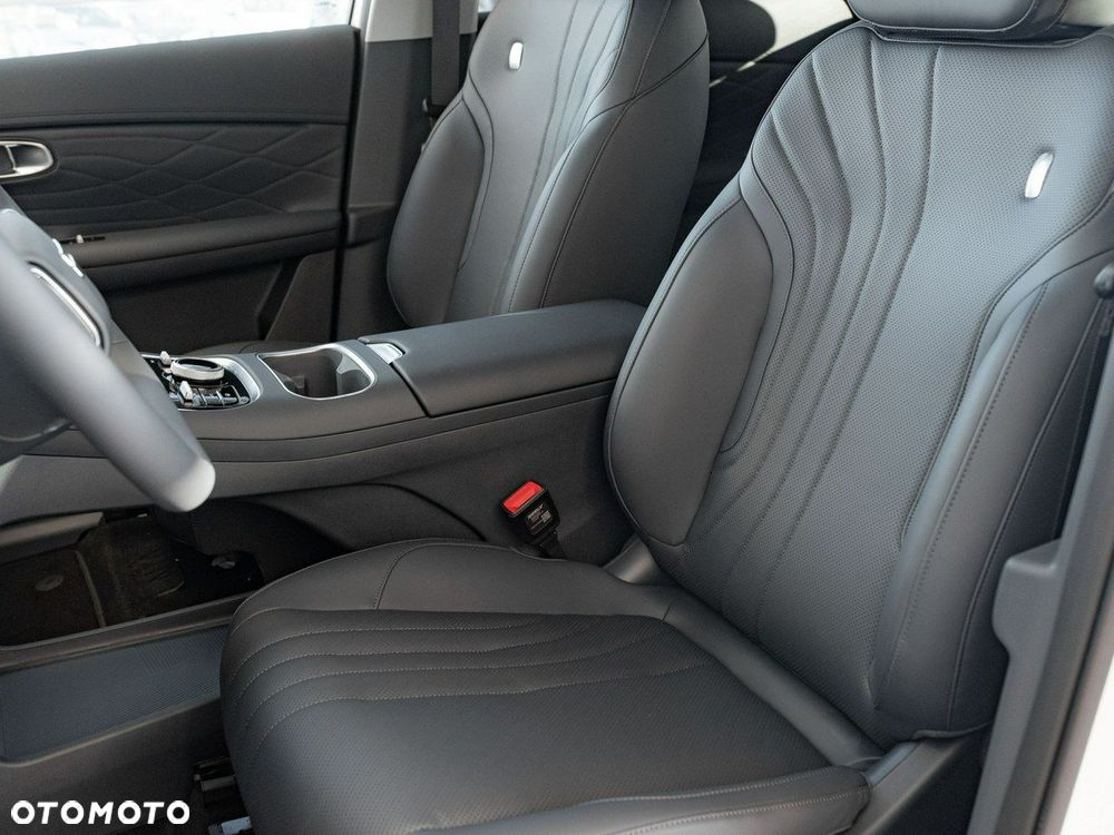 Geely Starray EM-i 1.5 PHEV Pro - 10
