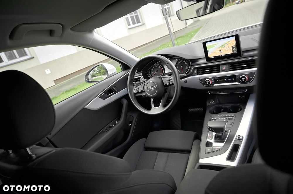 Audi A4 ver-2-0-tfsi-ultra-s-tronic-sport - 3