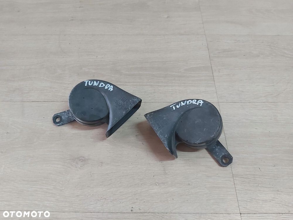 Toyota Tundra II 07 - 14 klakson sygnał trąbka Sequoia - 1