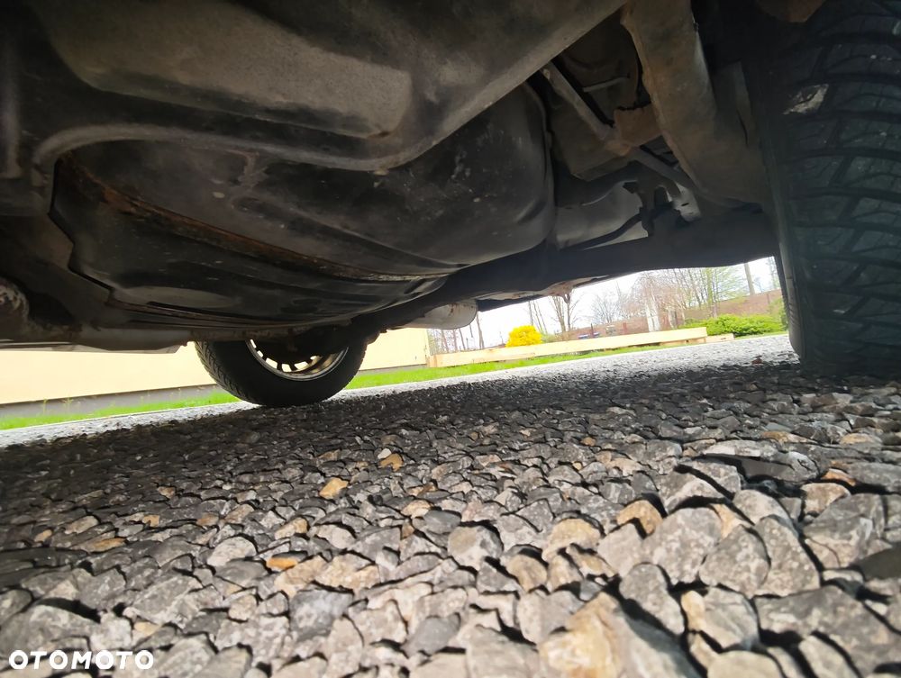 Mitsubishi Carisma 1.6 Classic - 37