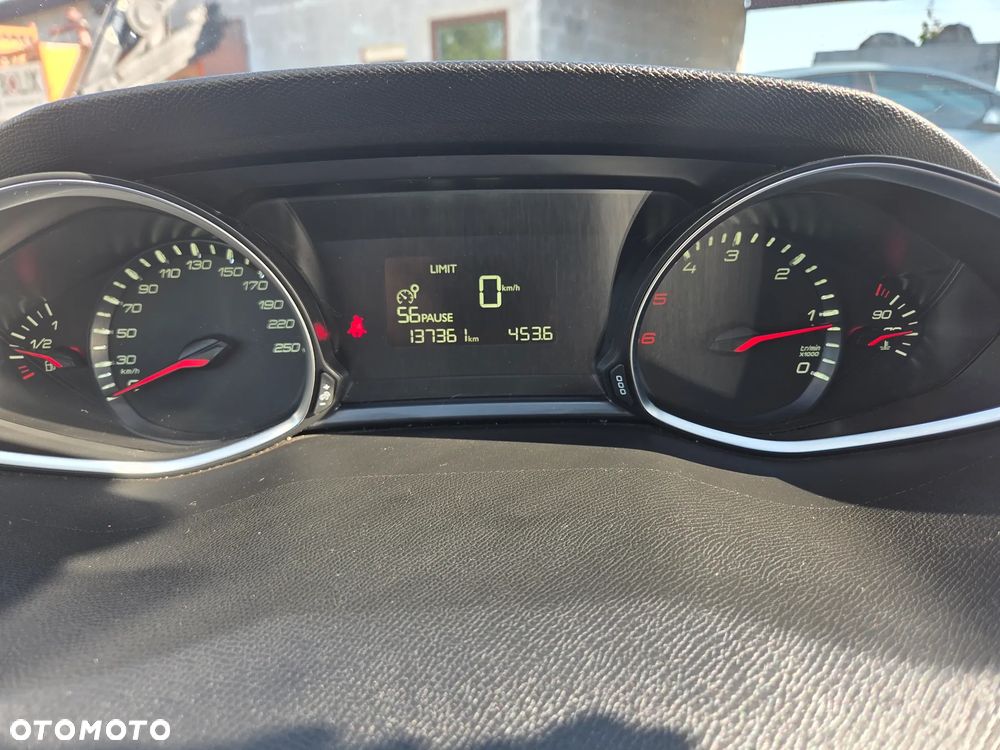 Peugeot 308 1.6 BlueHDi Active S&S - 18