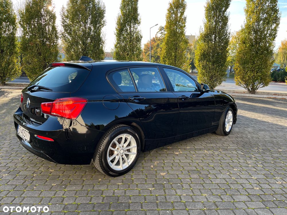 BMW Seria 1 118i - 3