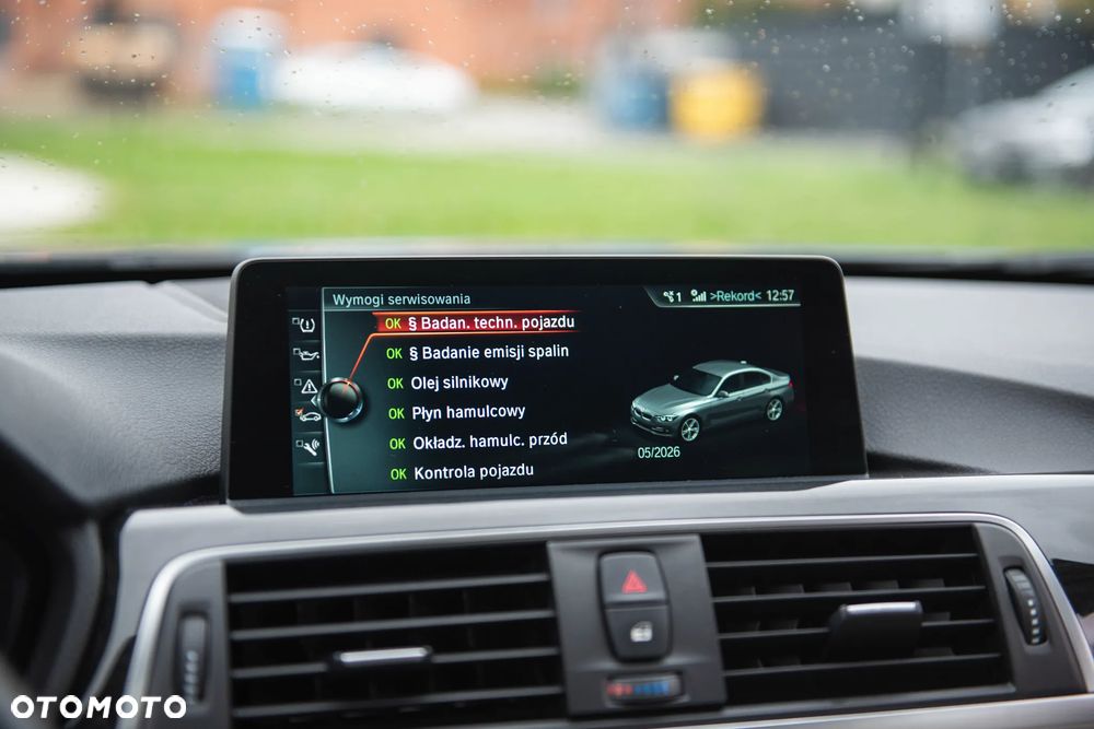 BMW Seria 3 ver-330i-edition-luxury-line-purity - 19