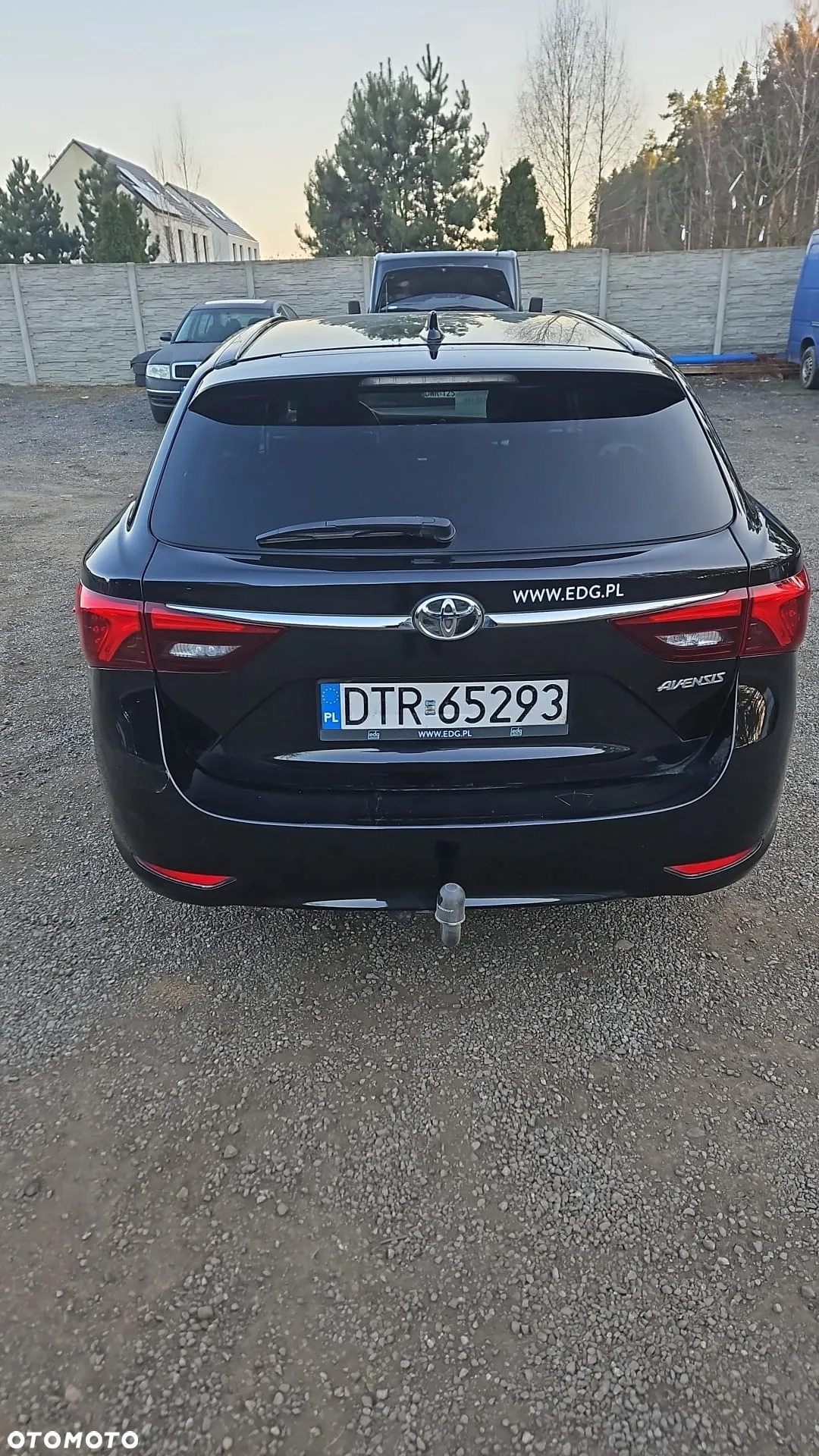 Toyota Avensis - 4
