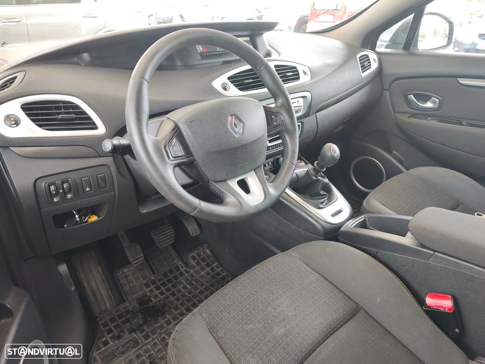 Renault Grand Scénic 1.5 dCi Dynamique S 7L - 11