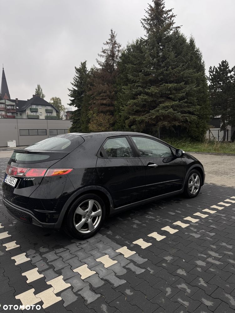Honda Civic 2007 photo 4