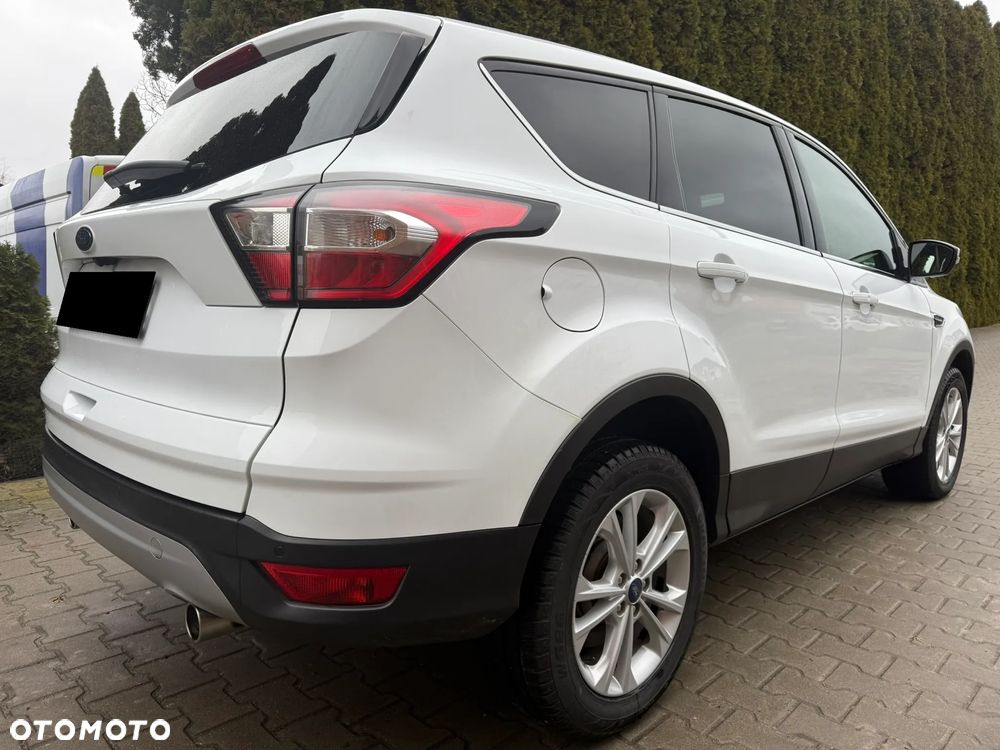 Ford Kuga 2.0 TDCi 4x2 Titanium - 13