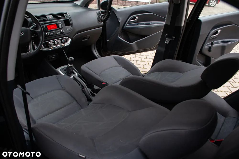 Kia Rio 1.2 Business Line - 30