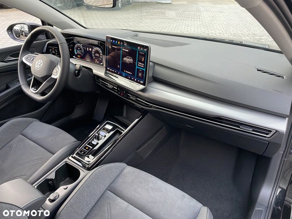 Volkswagen Golf Variant - 18