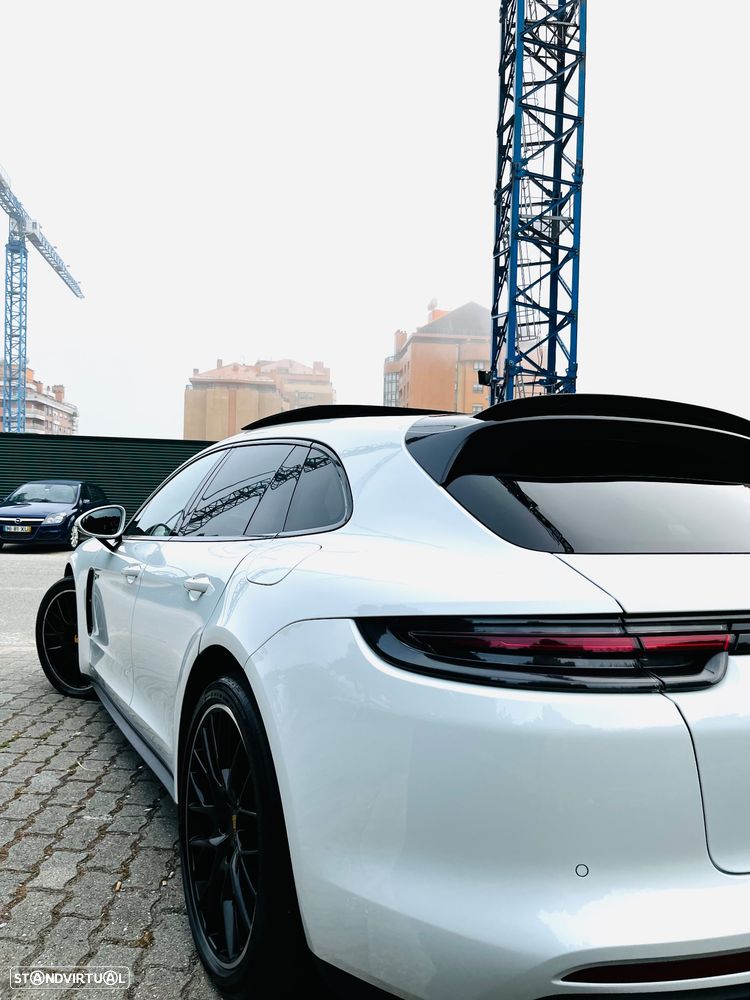 Porsche Panamera 4 E-Hybrid 10 Years Edition - 13