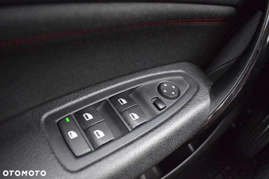 BMW Seria 1 114d Sport Line - 19