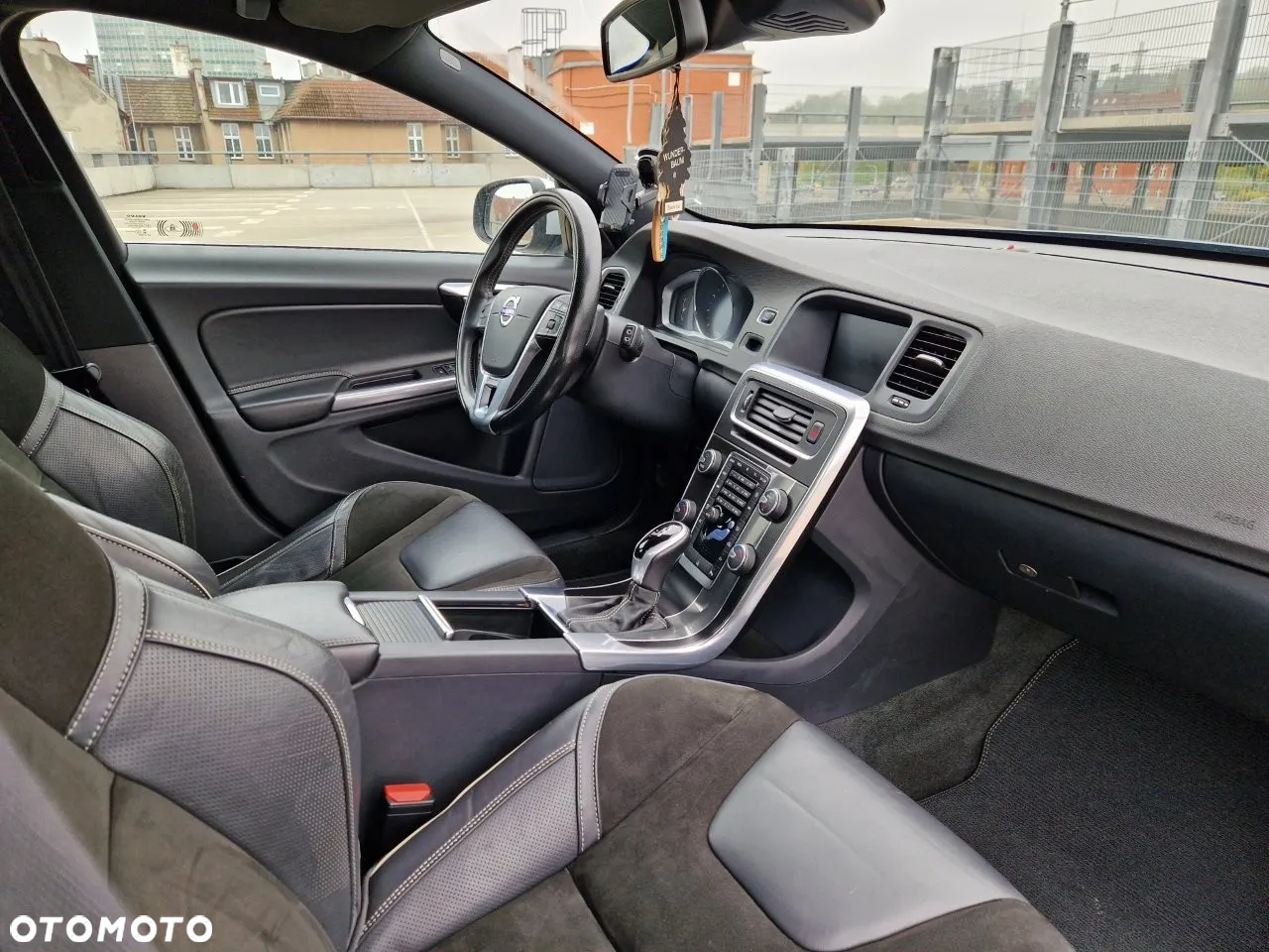 Volvo V60 T3 Drive-E R-Design Kinetic - 13