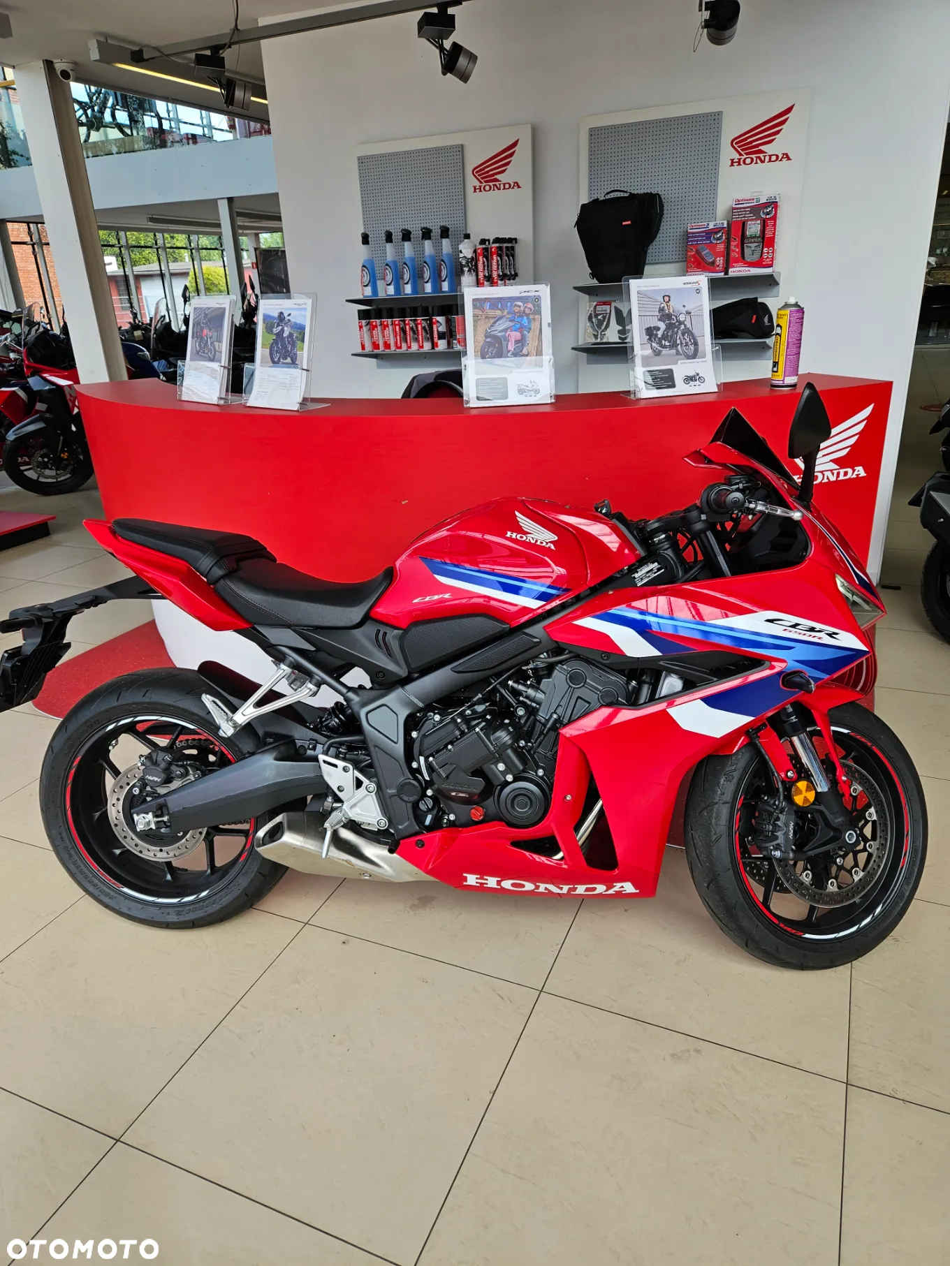 Honda CBR - 8