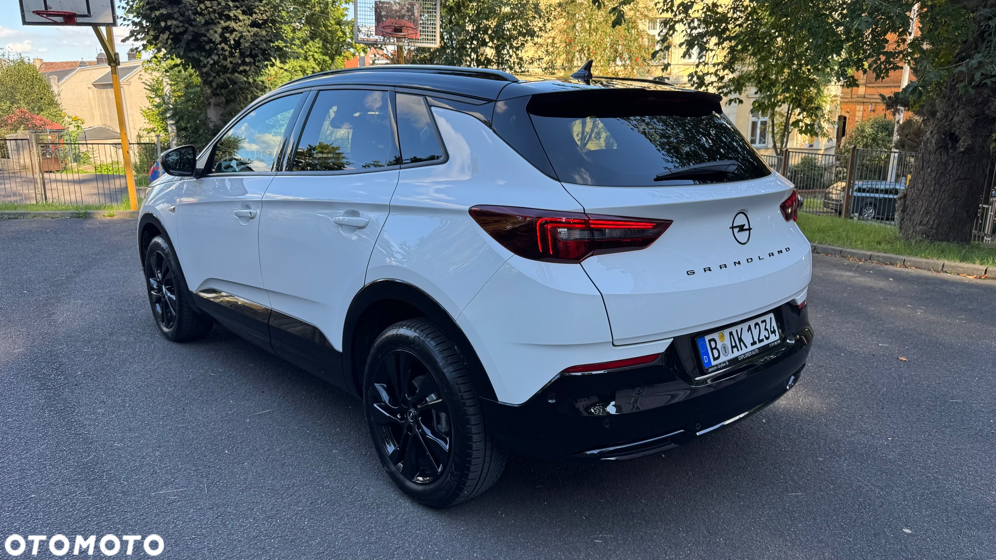 Opel Grandland 1.2 DI Automatik GS Line - 4