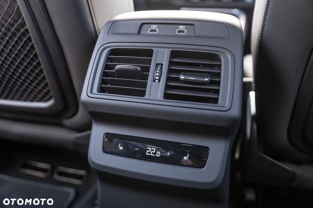 Audi Q5 Sportback - 15