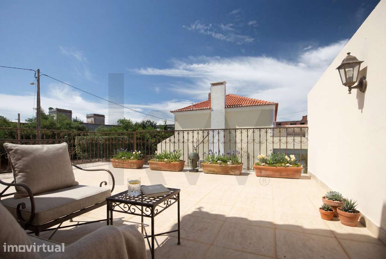 Moradia Isolada T6 com Terreno de 1.490 m2 | Quinta da Coutada - Grande imagem: 2/26