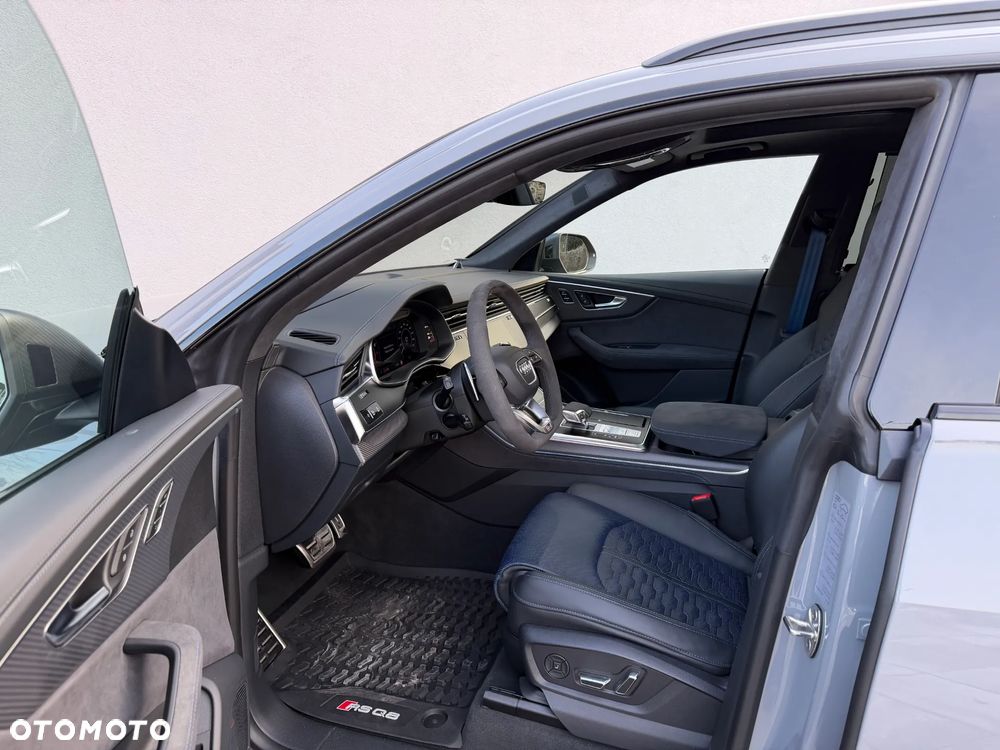 Audi RS Q8 - 7