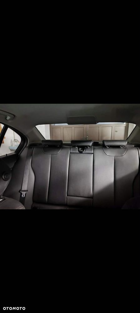 BMW Seria 3 318d DPF - 5