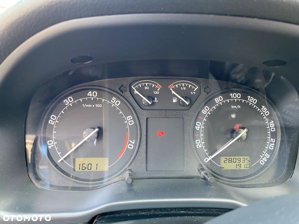 Skoda Octavia 1.6 Tour Plus Ice+ - 7