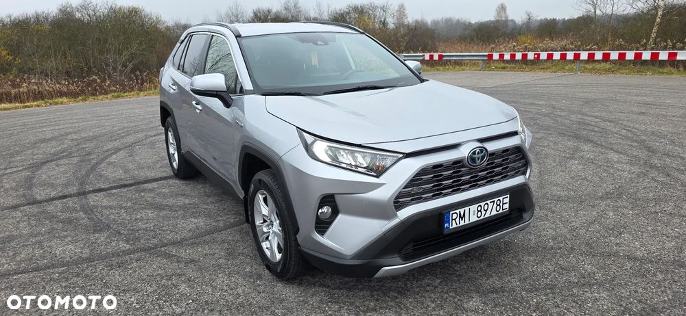 Toyota RAV4 - 1