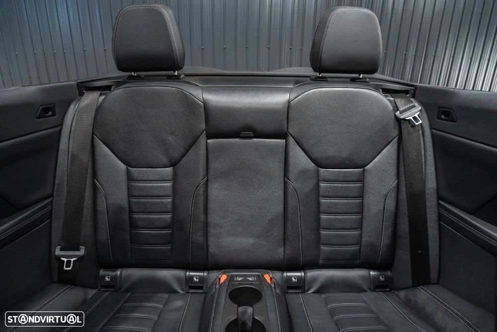 BMW 420 i Pack Desportivo M Auto - 25