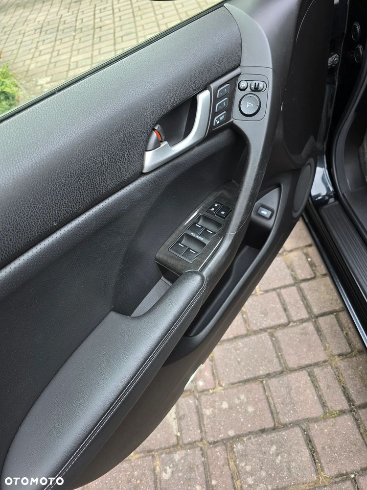 Honda Accord 2.0 Executive - 16