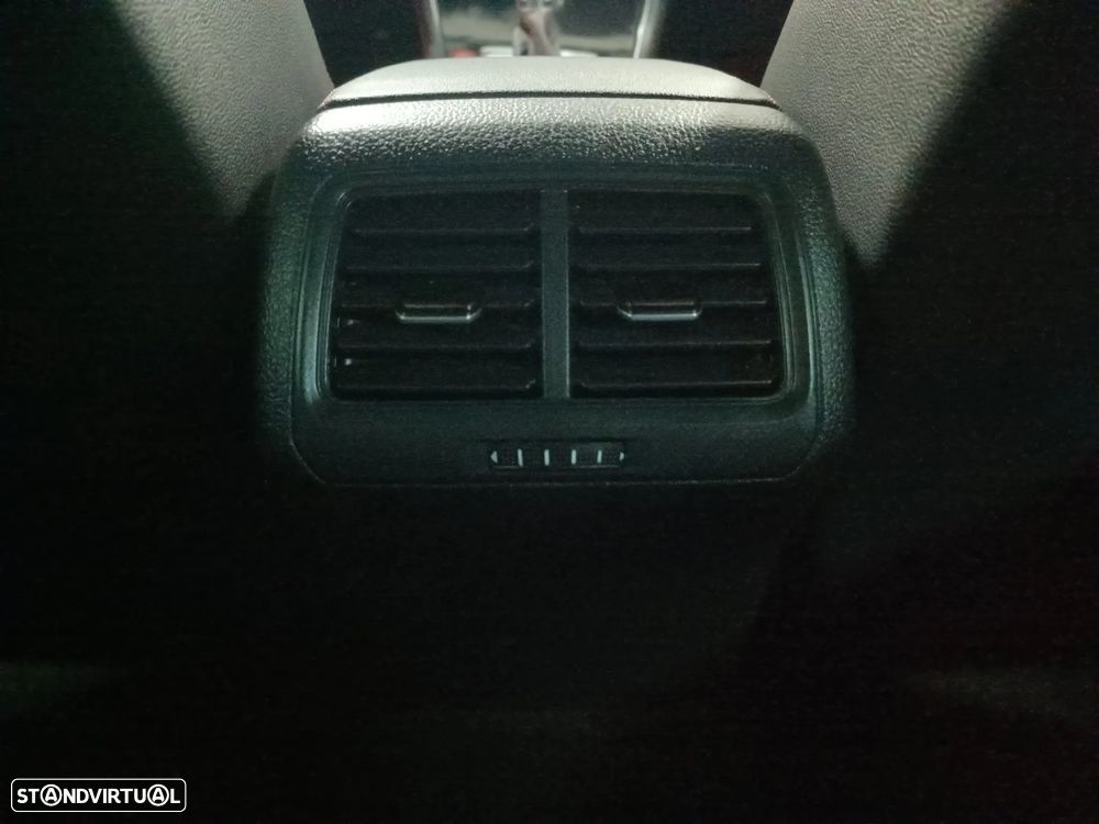 VW Golf GTI Performance BlueMotion DSG - 18