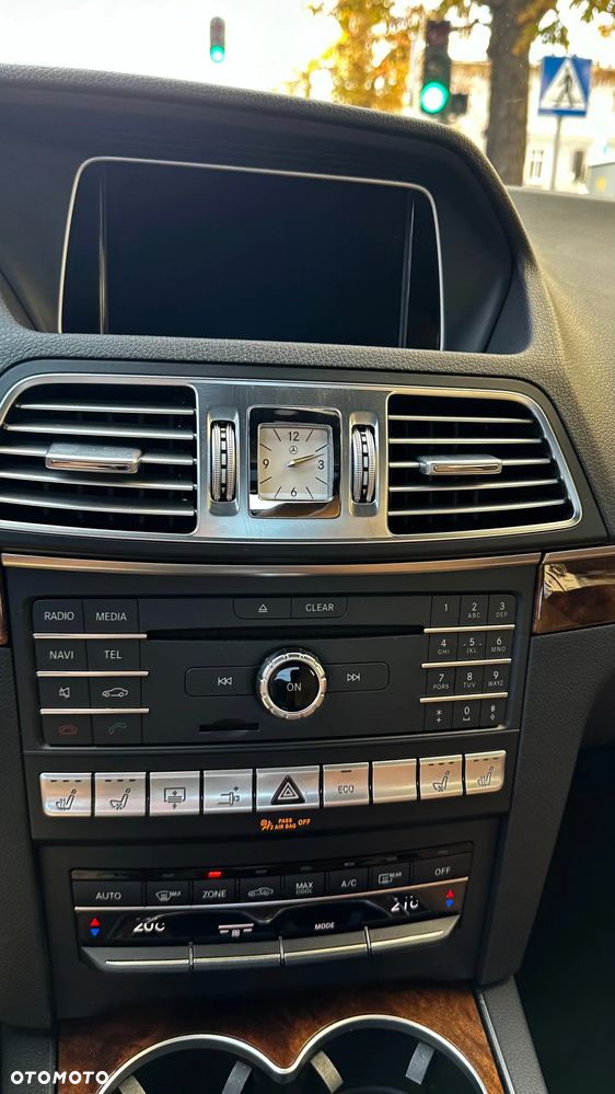 Mercedes-Benz Klasa E 400 - 19