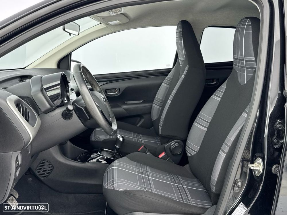Peugeot 108 1.0 VTi Allure ETG5 - 10