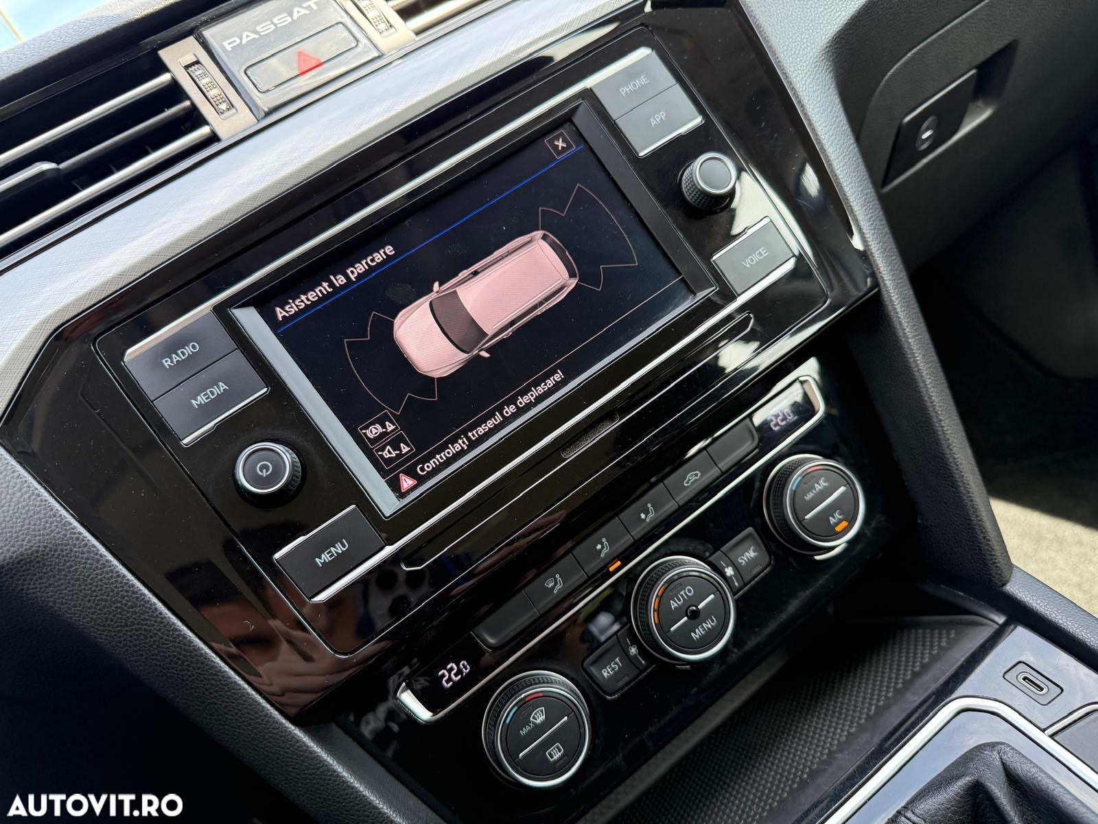 Volkswagen Passat - 13
