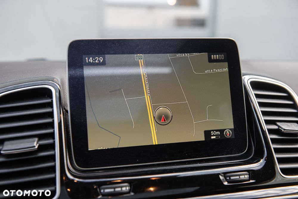 Mercedes-Benz GLE - 26