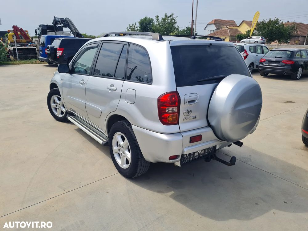 Toyota RAV4 2.0 D-4D Confort - 4