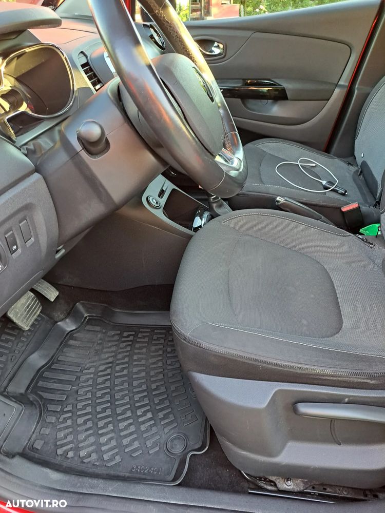 Renault Captur - 4
