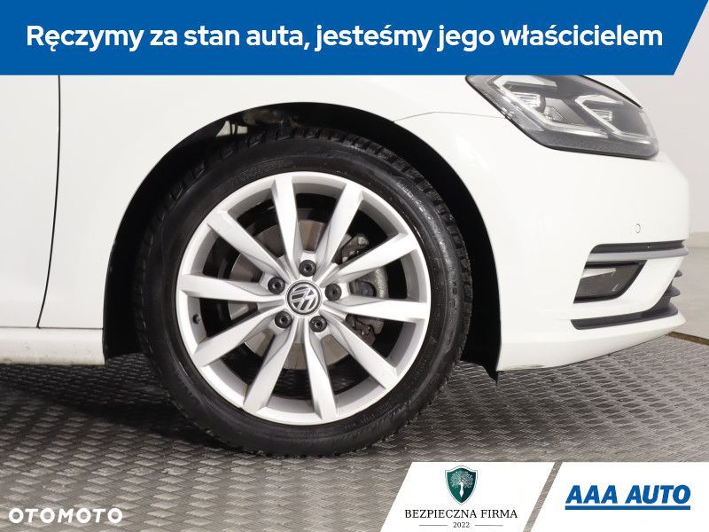 Volkswagen Golf - 16