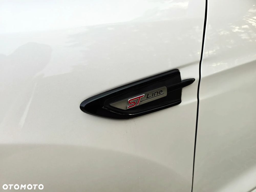 Ford Kuga 2.0 TDCi 4x4 ST-Line - 26