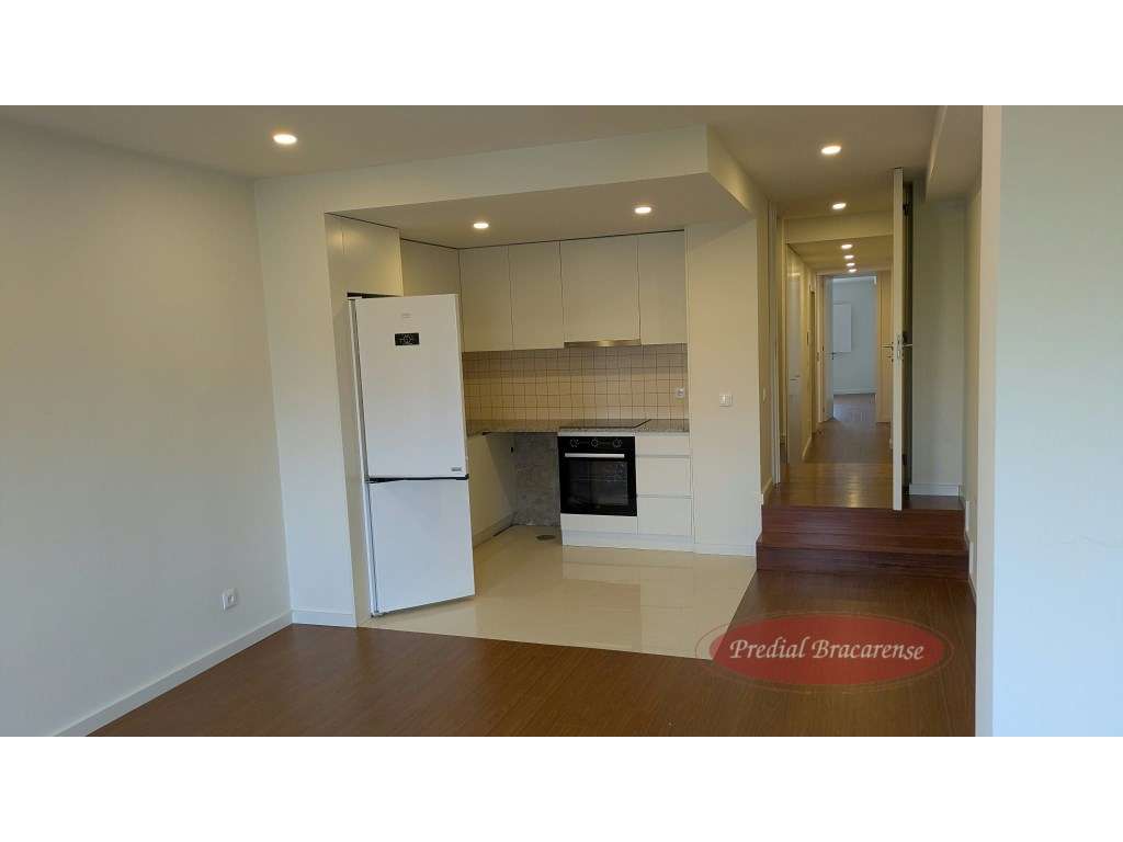 Apartamento T3 duplex no centro da cidade. - Grande imagem: 3/32