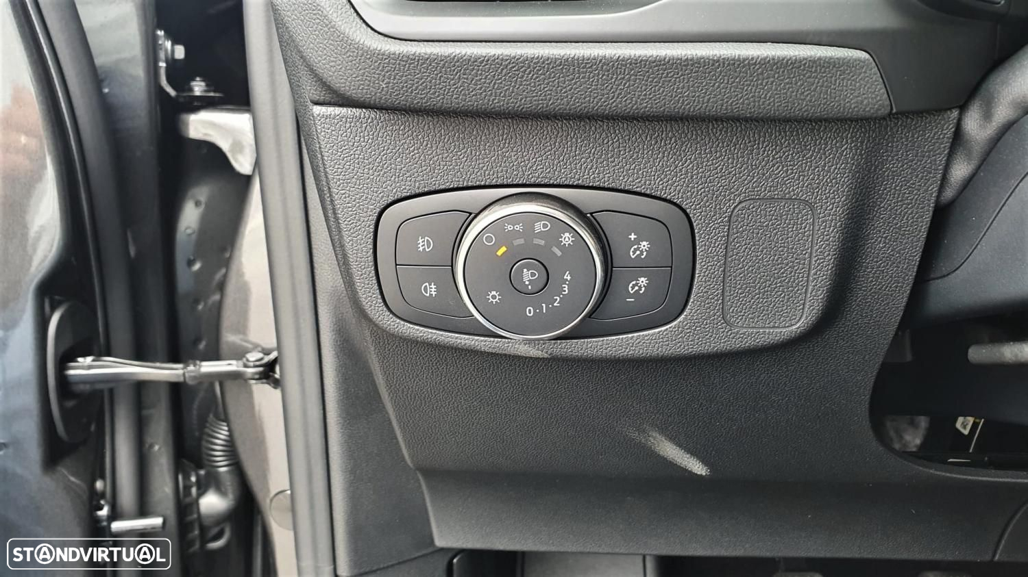 Ford Focus 1.0 EcoBoost MHEV Connected - 11