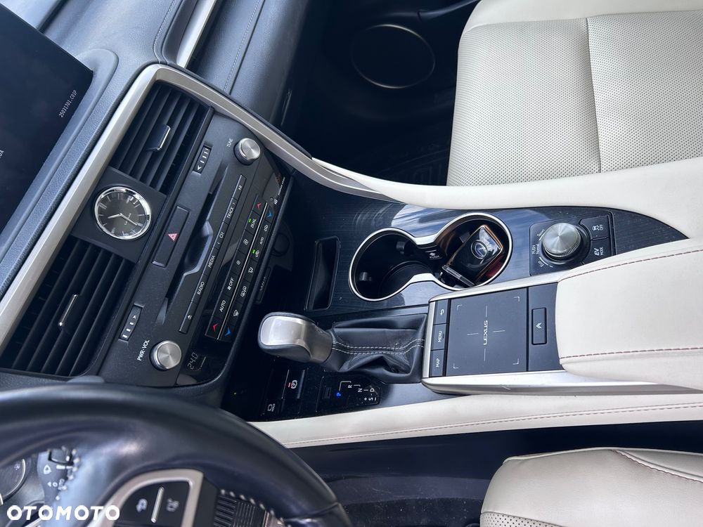 Lexus RX - 31