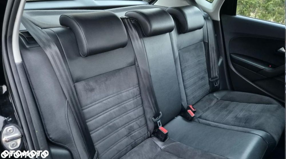 Volkswagen Polo 1.2 TSI Highline - 12
