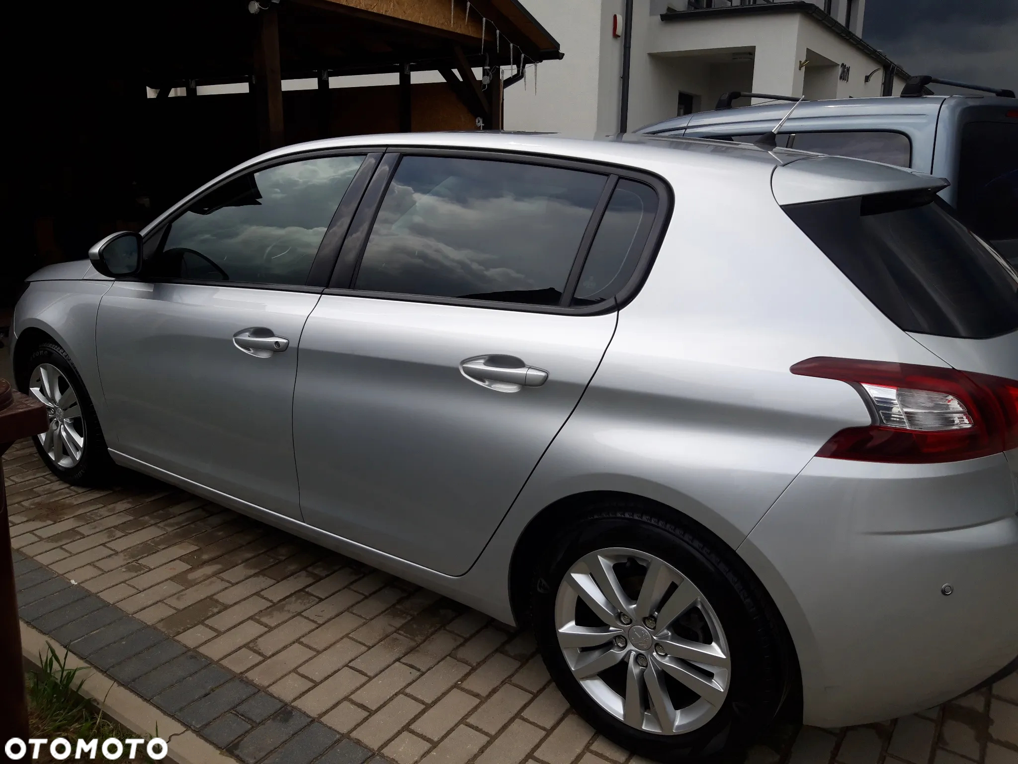 Peugeot 308 1.6 THP Allure - 2