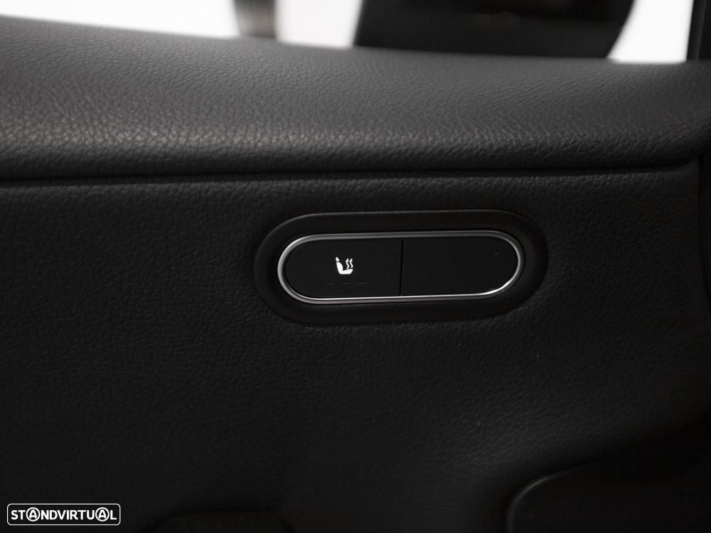 Mercedes-Benz A 250 e - 31