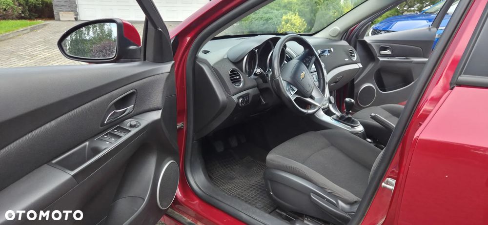 Chevrolet Cruze 1.8 LT - 10