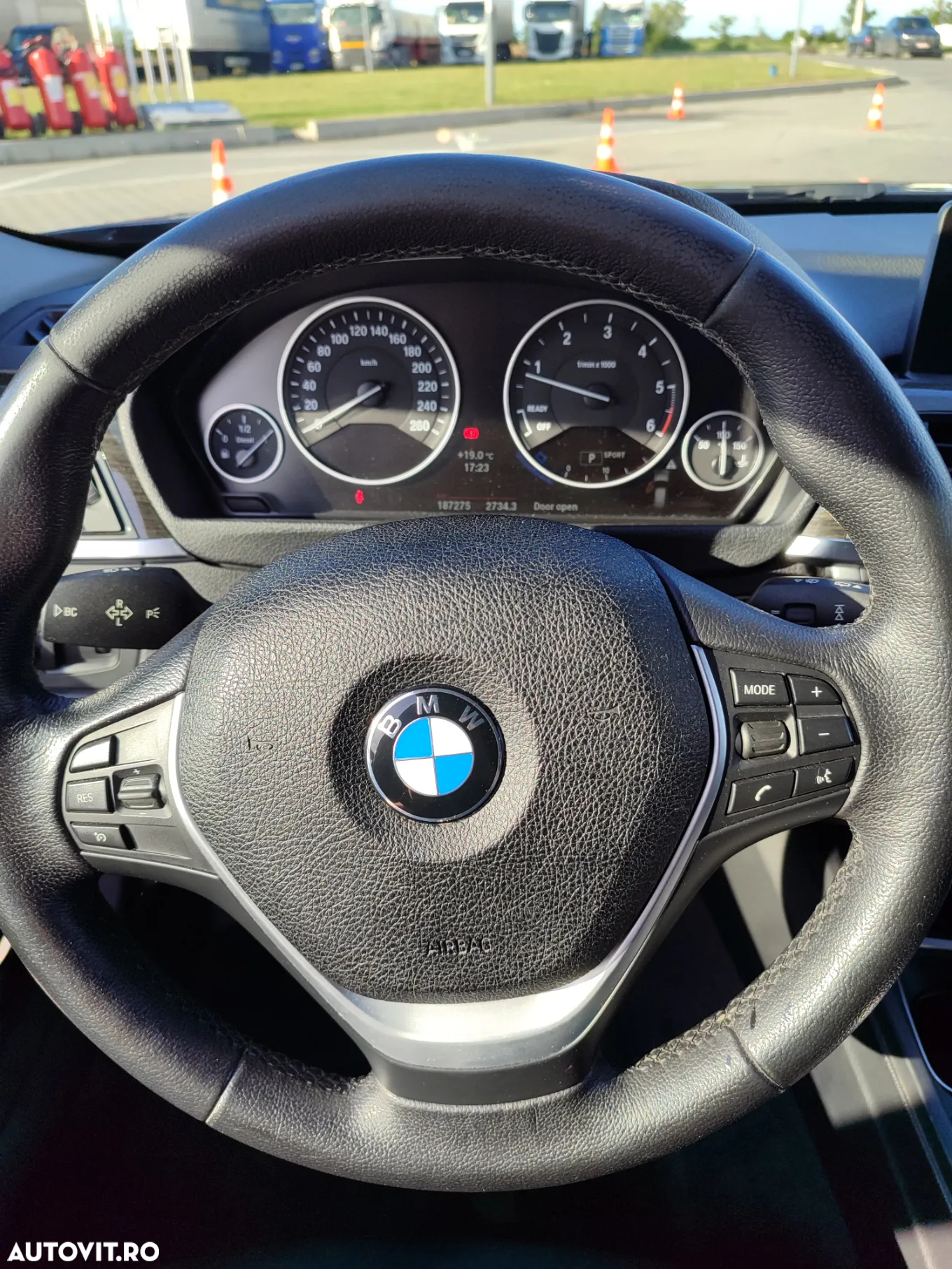BMW Seria 3 316d Touring Aut. Luxury Line - 10