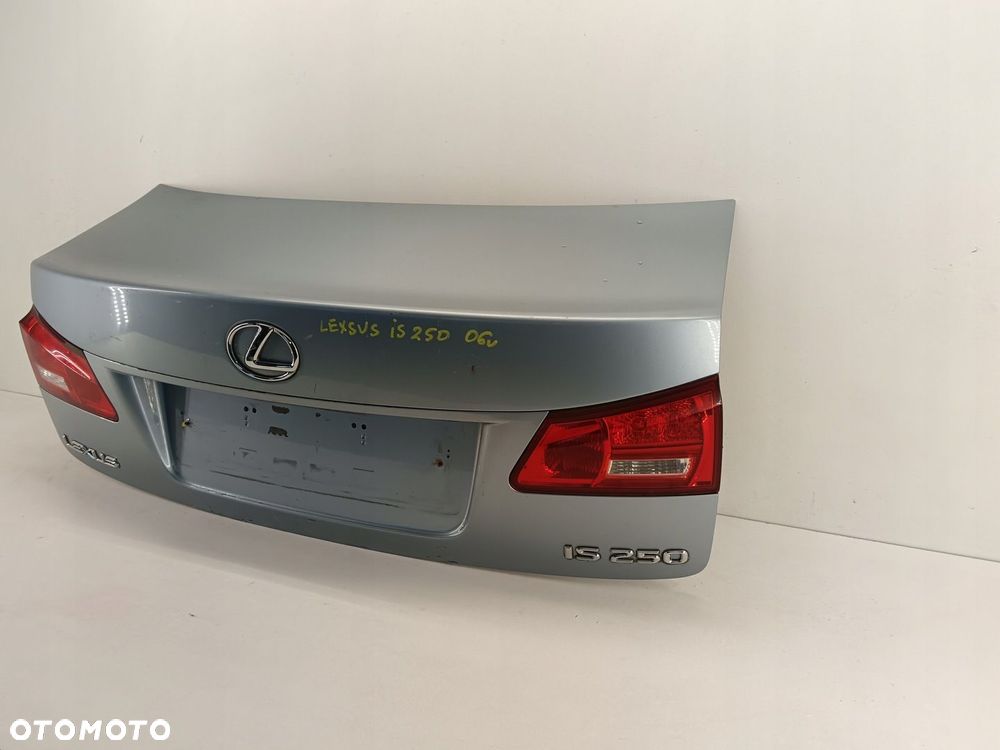 KLAPA TYLNA BAGAŻNIKA LEXUS IS 220 250 06-12 - 3