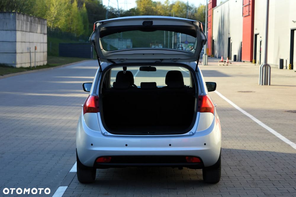 Kia Venga 1.4 CRDi L - 29