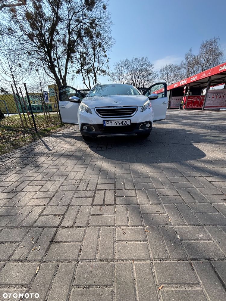 Peugeot 2008 PureTech 82 Allure - 5