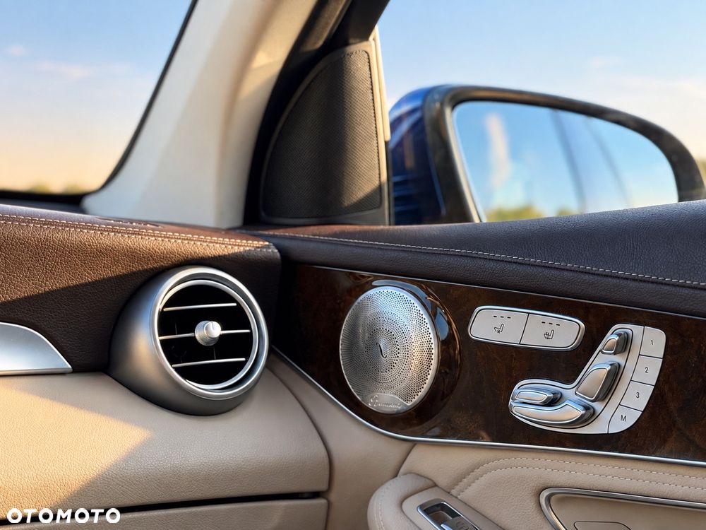 Mercedes-Benz GLC - 34