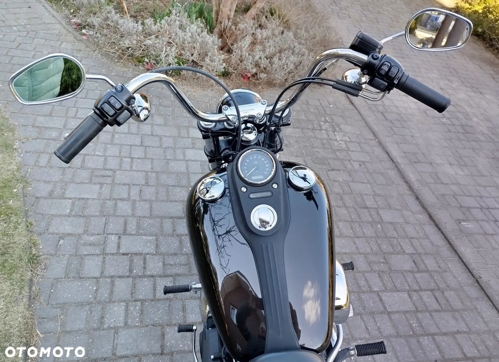 Harley-Davidson Dyna Street Bob - 14