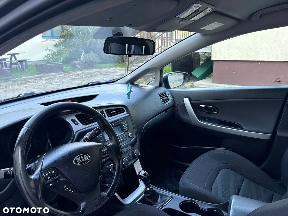 Kia Ceed 2015 photo 5